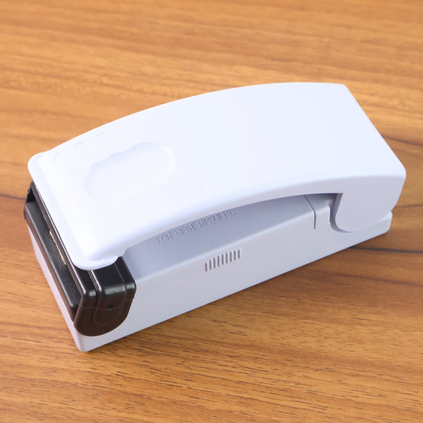 Mini Handheld Plastic Bag Heat Sealer (1 Pc) Your Brand
