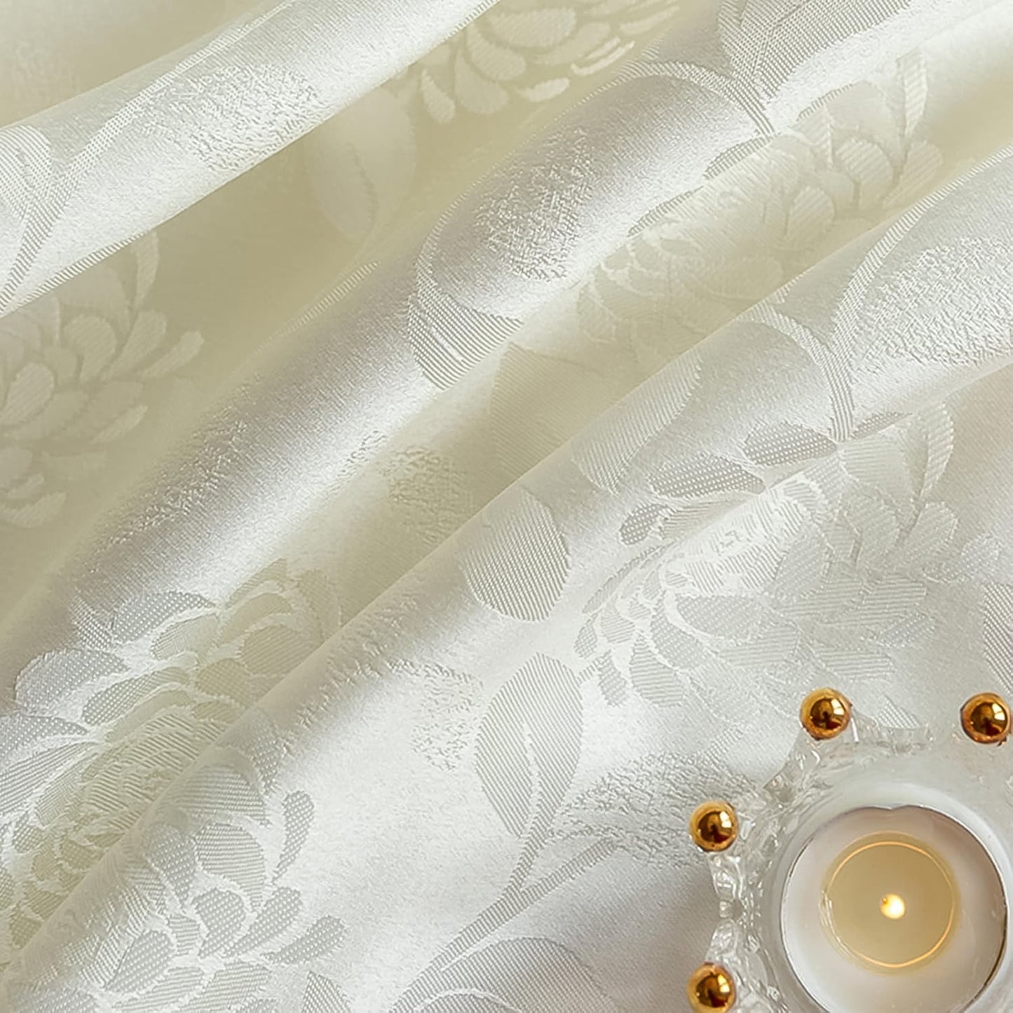 Reusable Table Cloth / Cover for Dining Picnic (140×140 Cm / 1 Pc) Your Brand