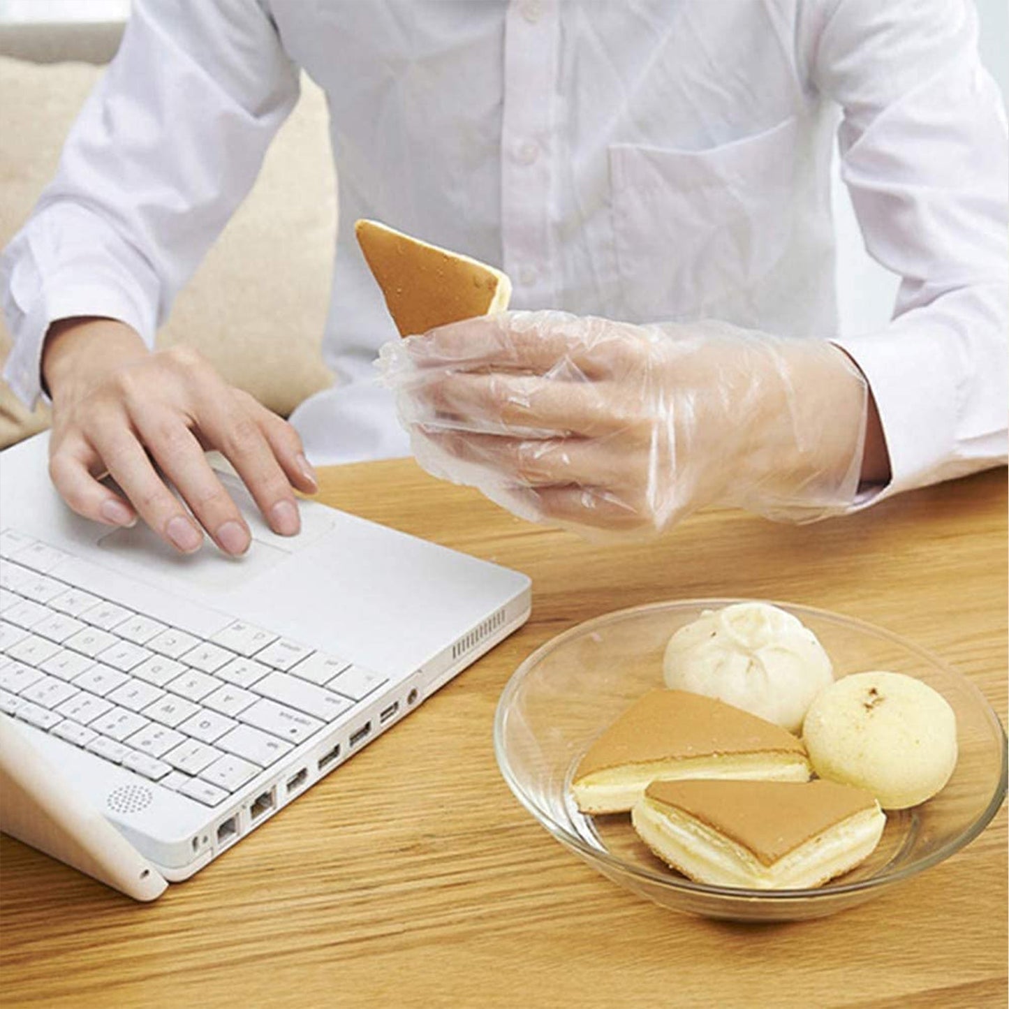 Eco-Friendly Kitchen Hand Gloves, Disposal hand gloves, Free size (100 Pc) Your Brand