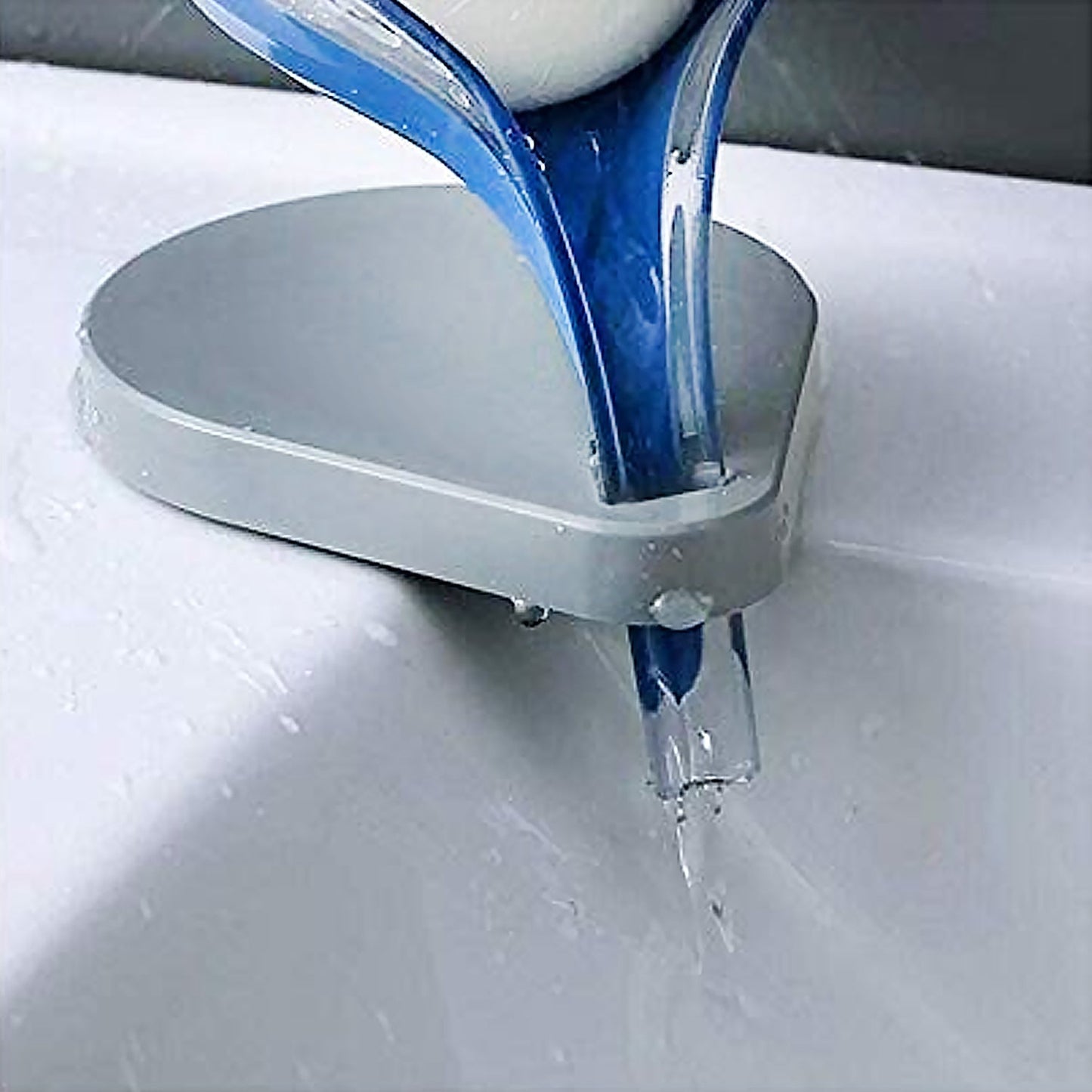 Plastic Leaf Shape Soap Box Self Draining Bathroom Soap Holder, Decorative Drainage Plastic Soap Dish with Draining Tray (Mix Color / 1 Pc) Your Brand