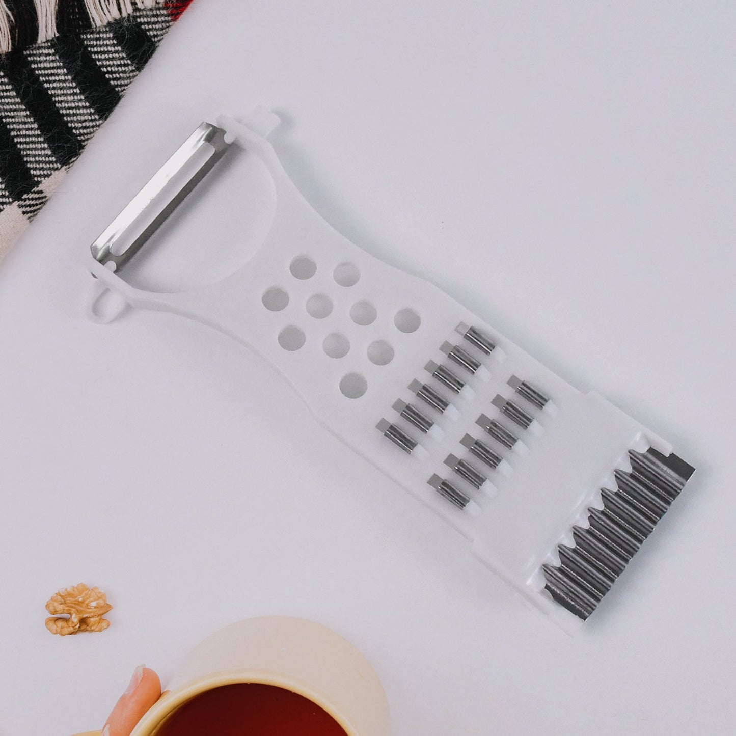 4-Piece Kitchen Cutting Set: Scissors, Peeler, Grater / Slicer, and Knife Your Brand