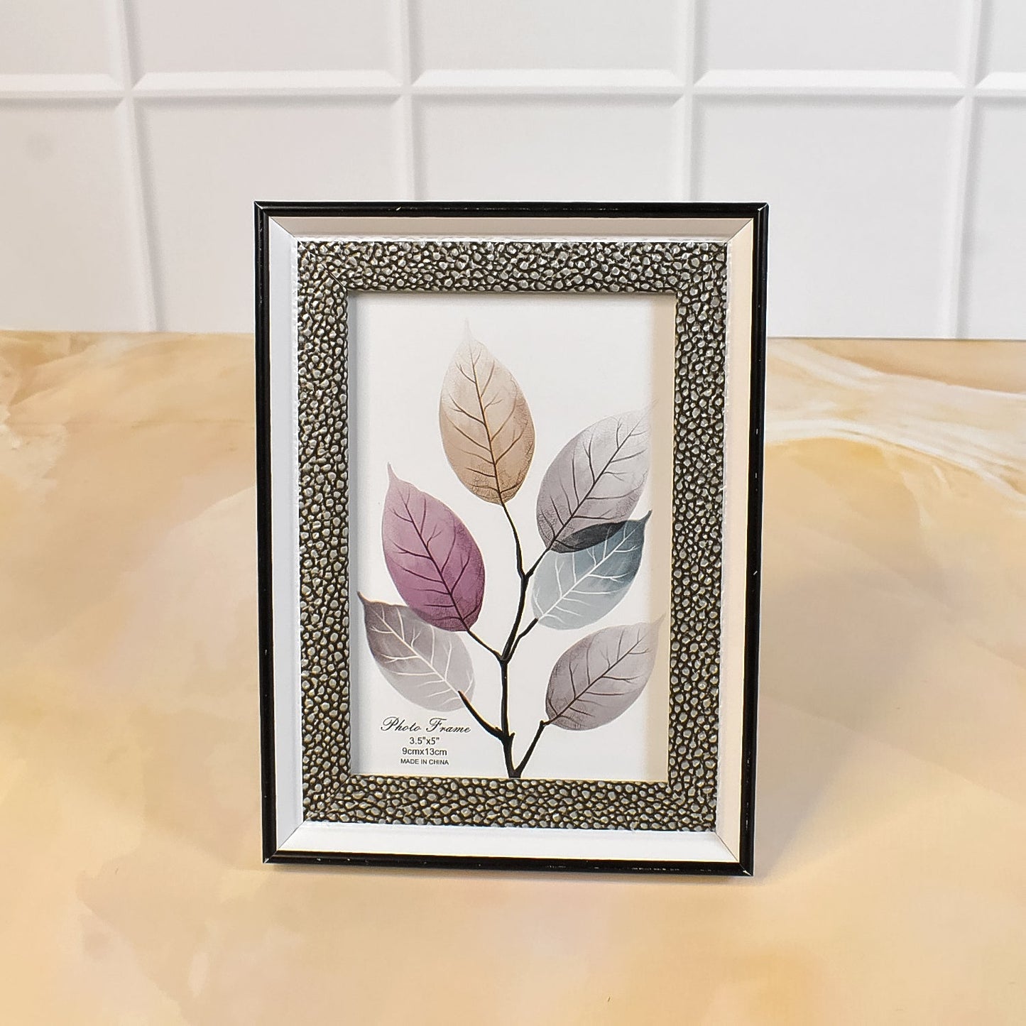 Modern Plastic Picture Frame Photo Holder (1 Pc / Mix Color & Design / 15×12 Cm) Your Brand