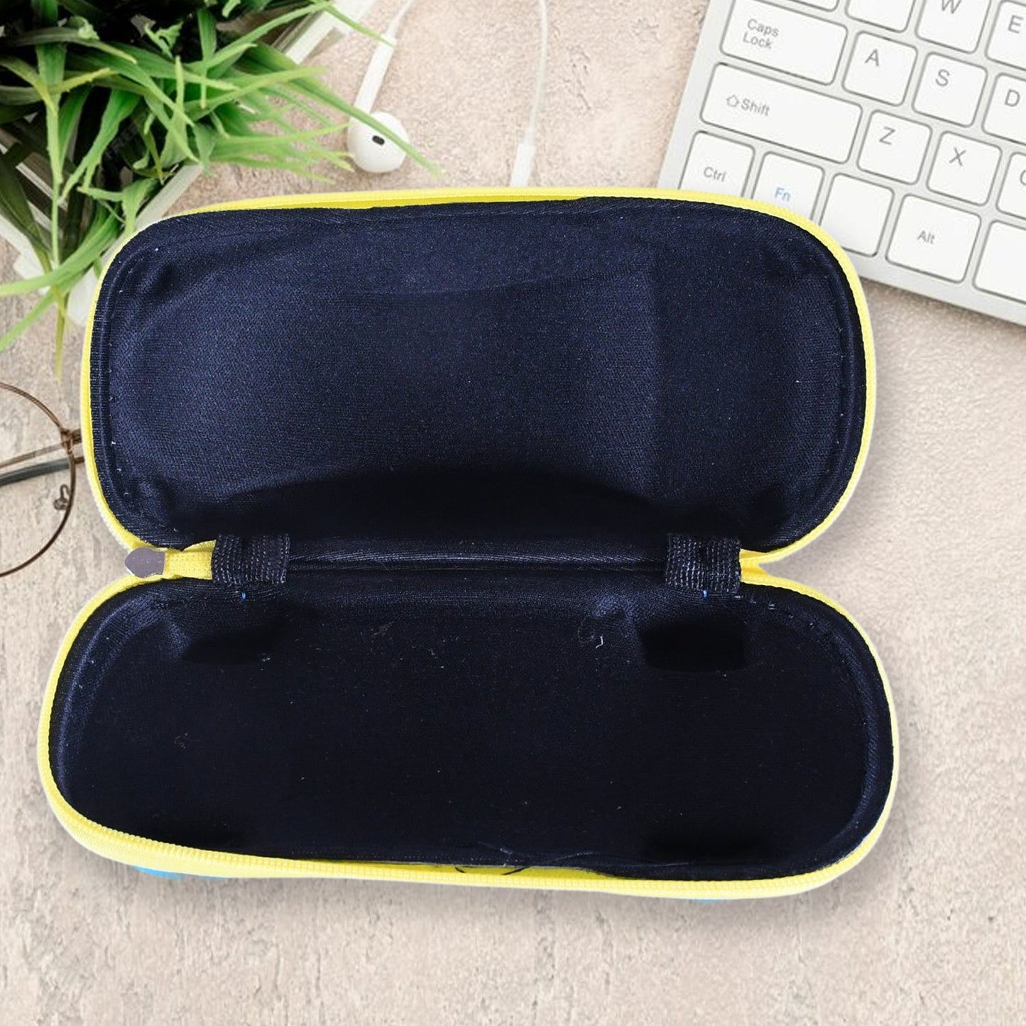 Cartoon Car Shape Sunglasses Box Portable Eyeglasses Case Fashion Lovely Sunglass Case Children's Glasses Box Blind Box for Kids Sunglasses Cases (1 Pc) Your Brand