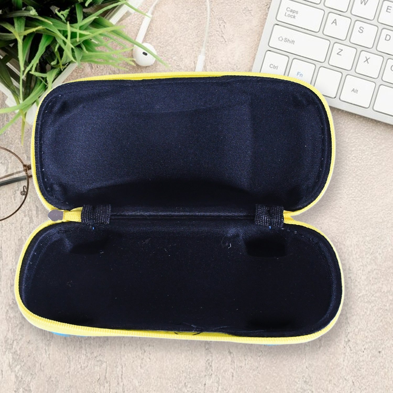 Cartoon Car Shape Sunglasses Box Portable Eyeglasses Case Fashion Lovely Sunglass Case Children's Glasses Box Blind Box for Kids Sunglasses Cases (1 Pc) Your Brand