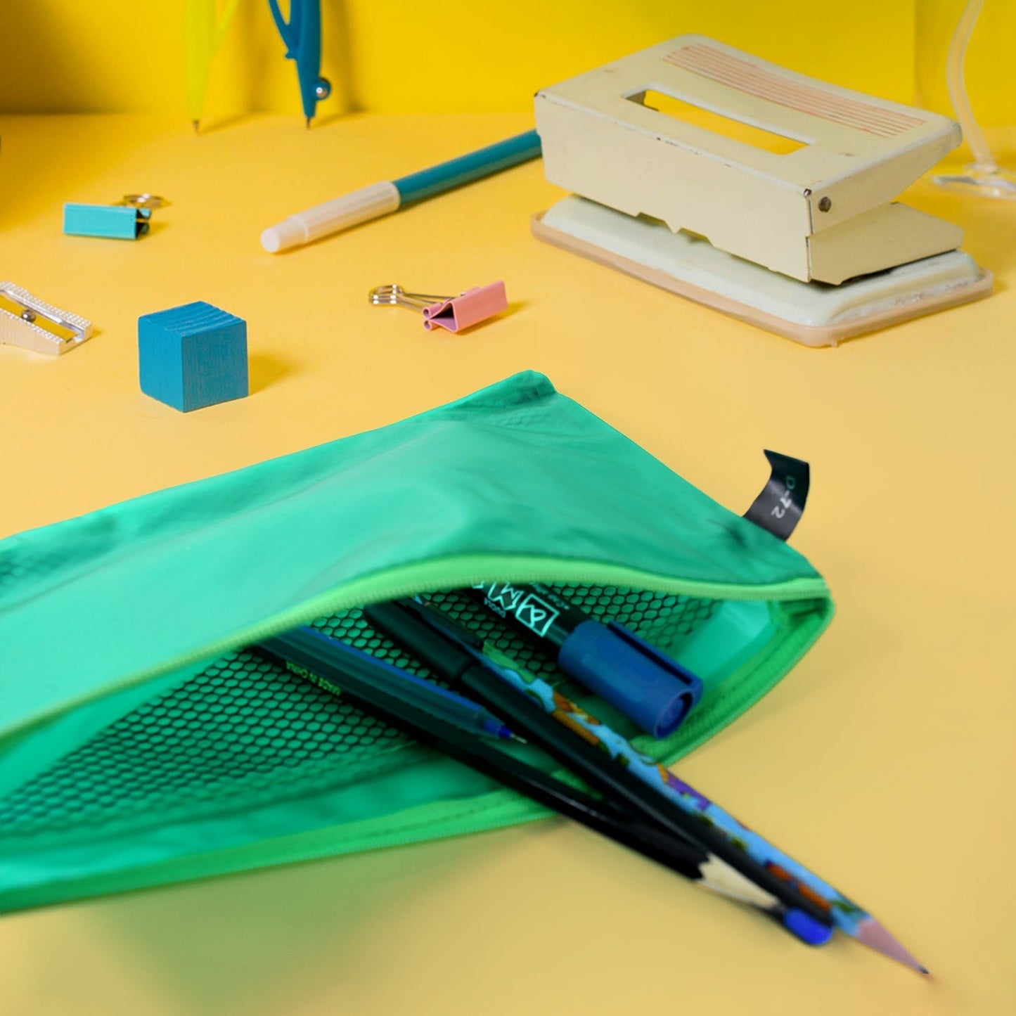 Zipper Mesh Pouch Multipurpose Travel Bag for Cosmetics Makeup Offices Supplies (25 x 16 cm) Your Brand