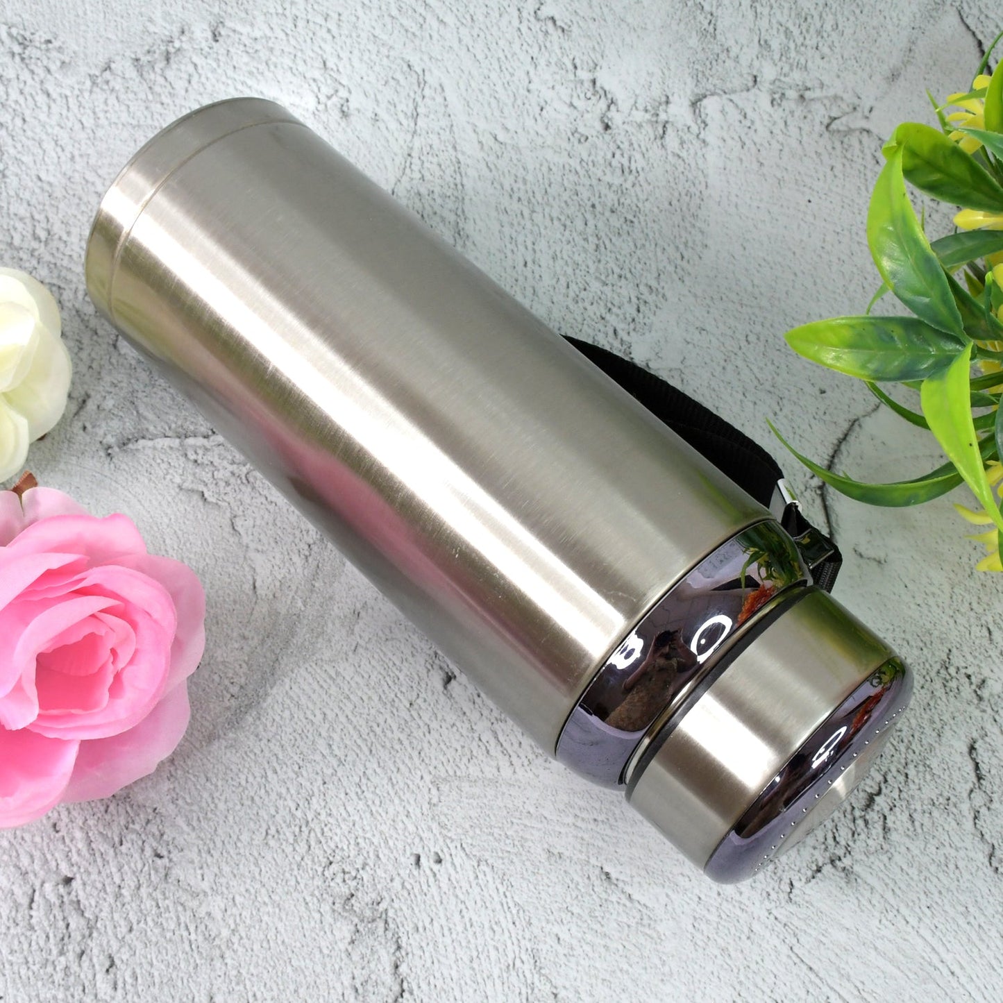 800ml Stainless Steel Water Bottle – Leak-Proof Thermos Flask for Travel, Gym, Office, Home Use (1 Pc) Your Brand