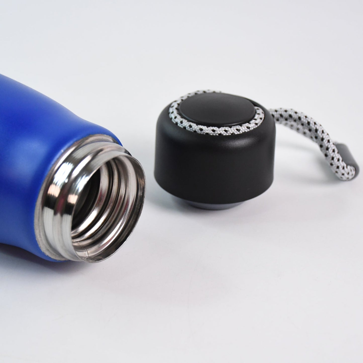 500ml Leak-Proof Stainless Steel Double Wall Vacuum Insulated Water Bottle (1 Pc) Your Brand