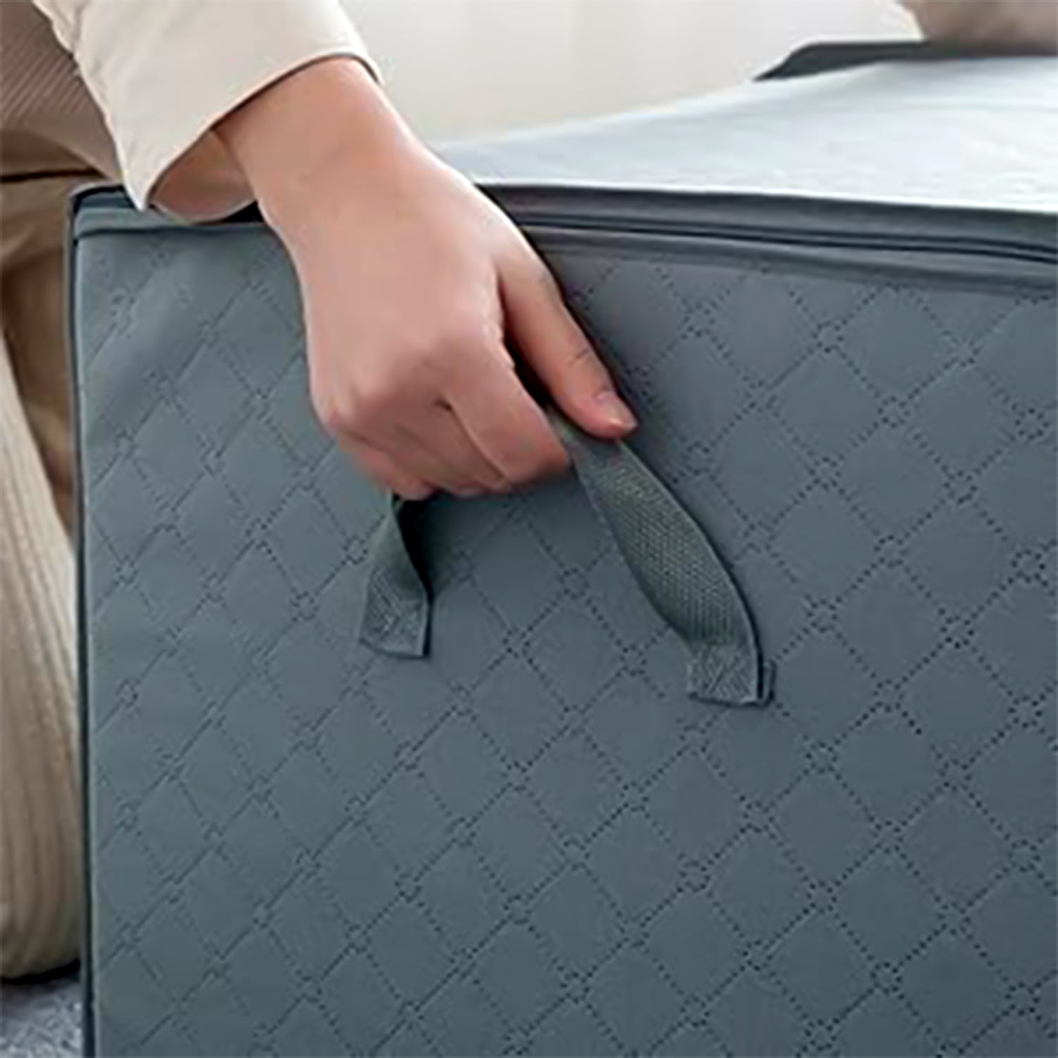 Clothes Storage Bag with Zipper & Handles Your Brand