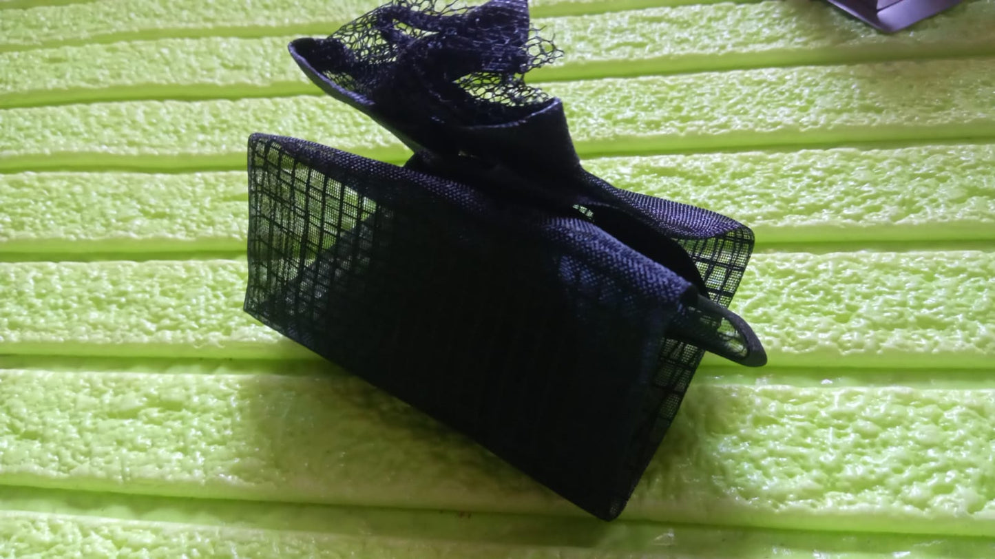 Hanging Waste Bag Holder, Garbage Bag Storage Bag, Widening Handle Hanging Sturdy for Store Garbage Bags Home Store Debris Kitchen, Bedroom Large Capacity for Restaurant (1 Pc) Your Brand