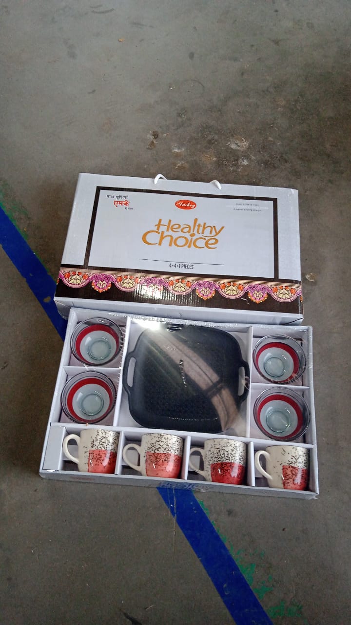 Healthy Choice Set Of 4pc Ceramic Cup And 4pc Glass Bowl With Plastic Plate (9 Pcs Set) Your Brand