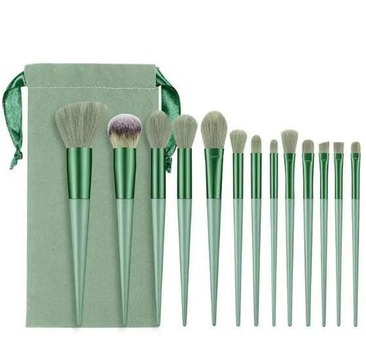 13 Pcs Makeup Brush with Pouch Set THE GIR FARMER