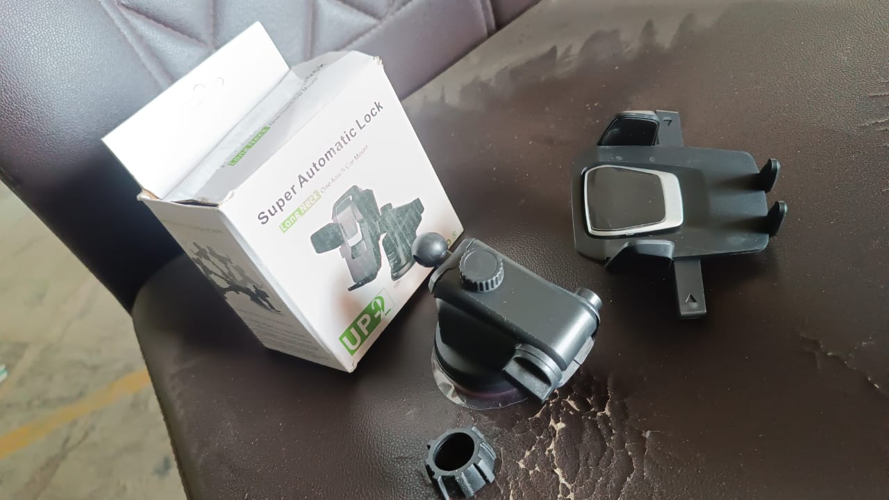 Adjustable Car Mount (Multicolour) Your Brand