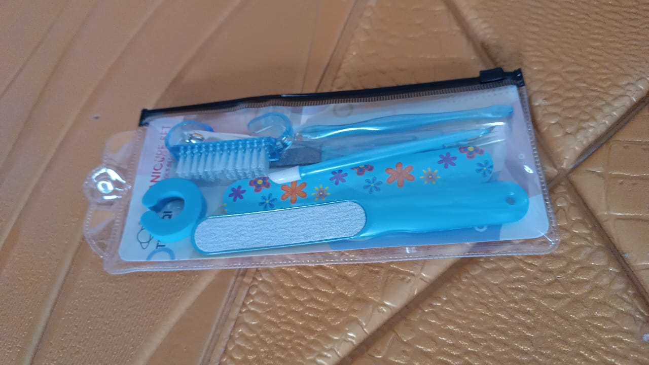 8 in 1 Manicure set Tool Kit Your Brand