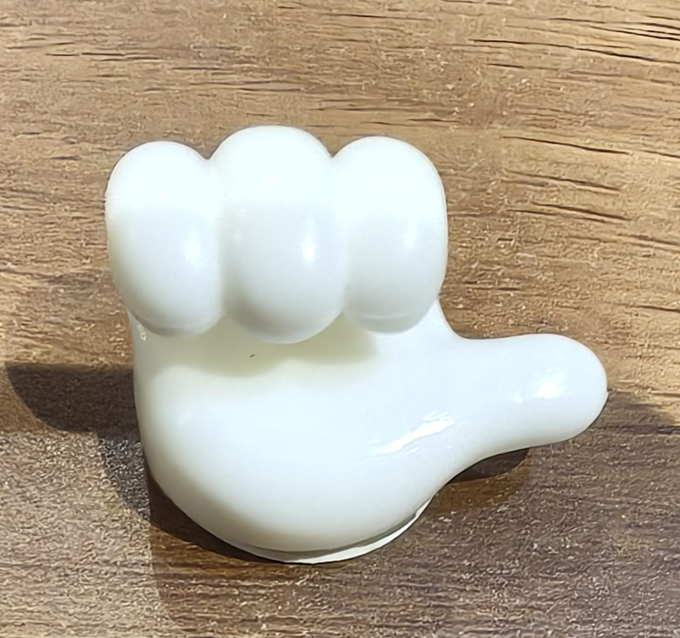 White Multifunctional Multi functional Hand Shape Wall Clip Hanger Keys Cable Holder Your Brand