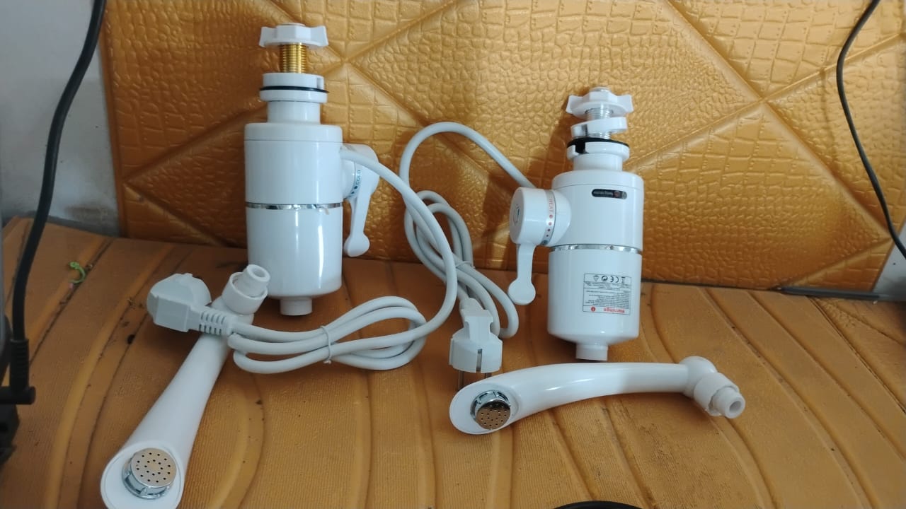 Instant Heating Electric Water Heater Faucet Tap (1 Pc / Mix Design) Your Brand