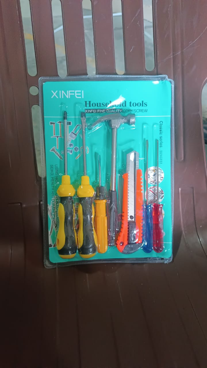 7-Pcs Hand Tool Kit with Magnetic Wristband for Screws & Bolts Your Brand