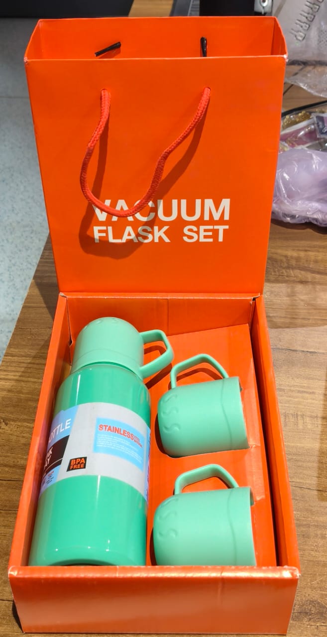 Green Vacuum Flask Set – Stainless Steel Thermos with 3 Cups, Approx 500ml Your Brand