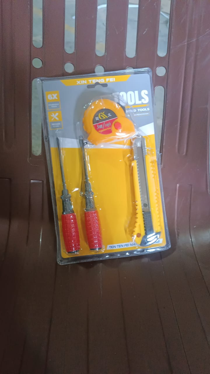 4 In 1 Hand Tool Kit Maintenance Repair Kits (1 Set) Your Brand