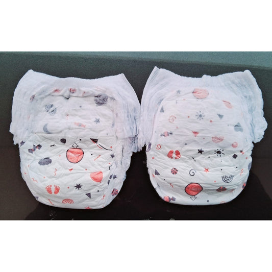 The Gir Farmer baby diapers size S with cute patterns for soft and comfortable protection