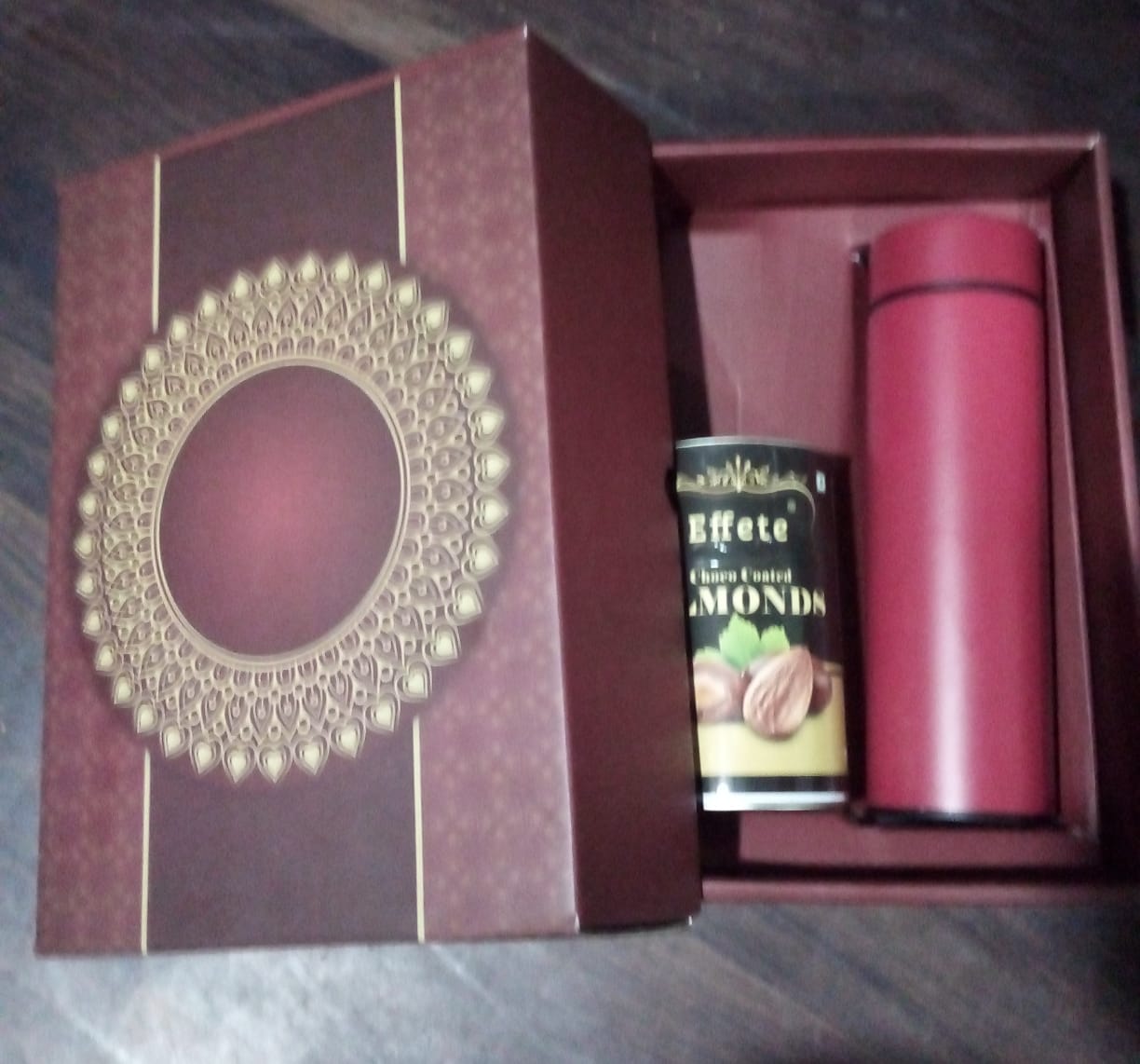 Personalized Temprature Water Bottle & Chocolate (With Attractive Multi circle Box / 2 Pc Set) Your Brand