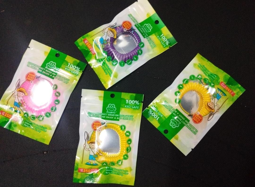 THE GIR FARMER chemical-free mosquito bracelet pack with colorful kid-safe bands in sealed packaging