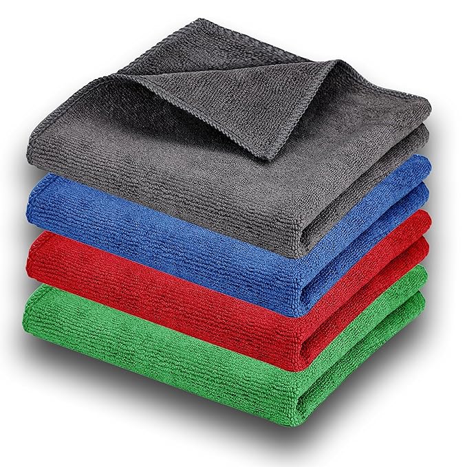 THE GIR FARMER microfiber cloth for household cleaning in assorted colors folded neatly