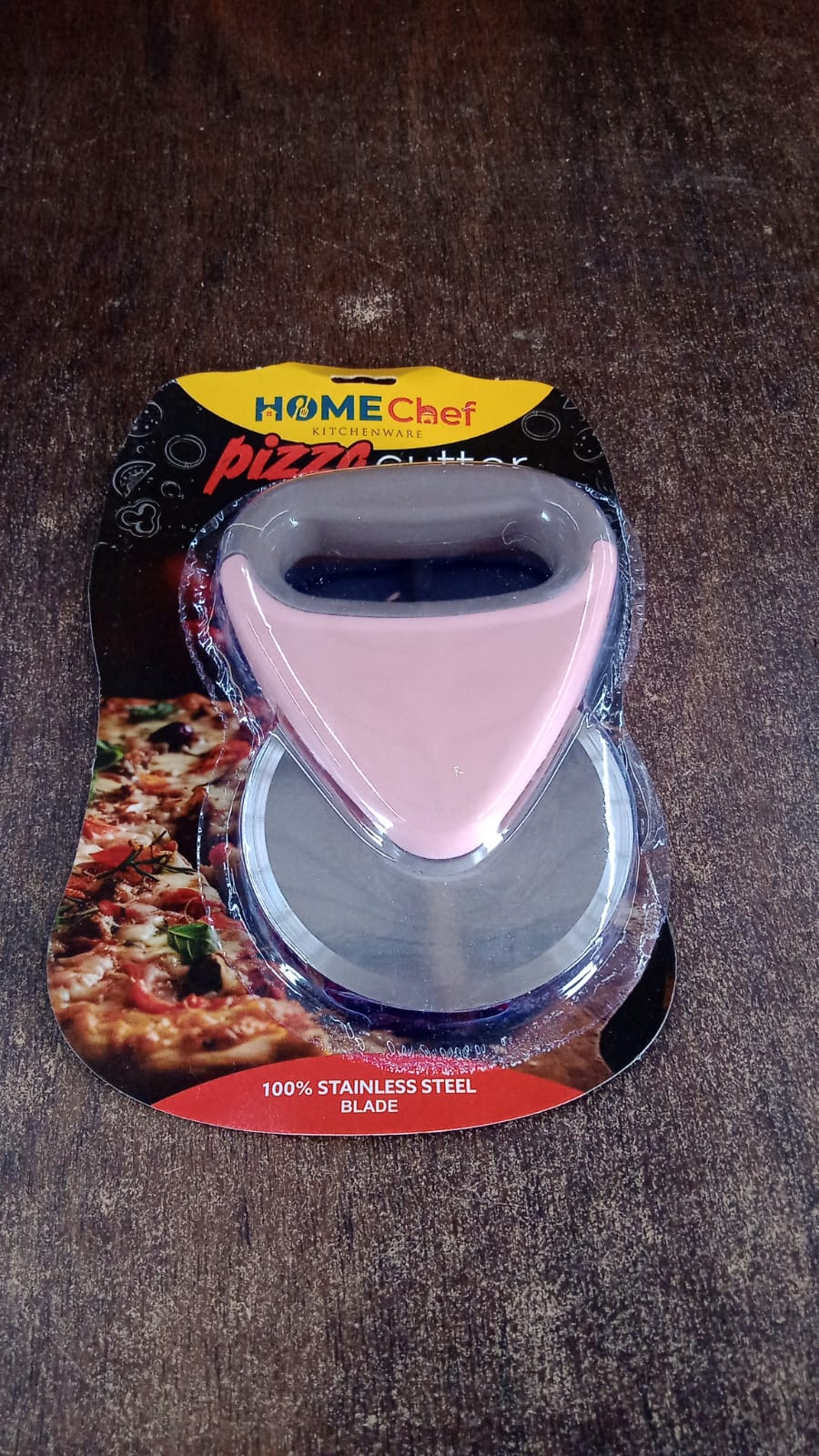 HomeChef Ergonomic Pizza Cutter with Stainless Steel Rotating Blade (1 Pc) Your Brand