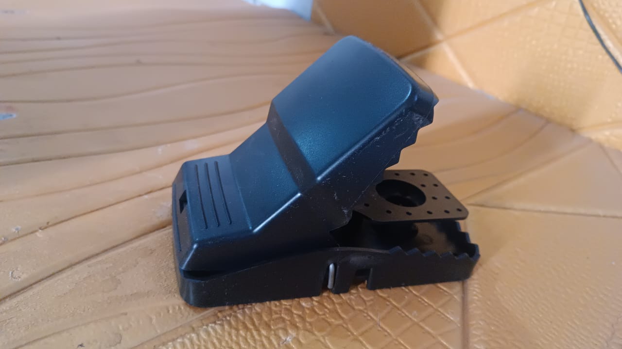 Big Mouse trap with extremely highly sensitive trigger mechanism (1 Pc) Your Brand