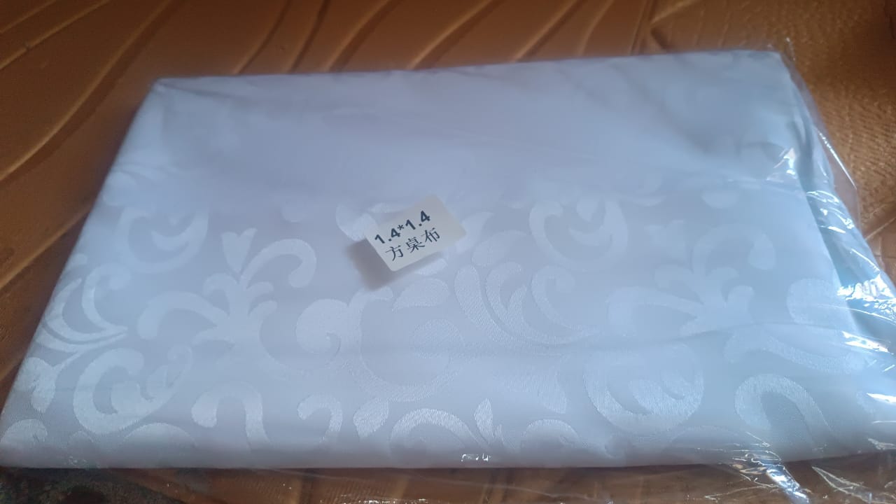 Reusable Table Cloth / Cover for Dining Picnic (140×140 Cm / 1 Pc) Your Brand