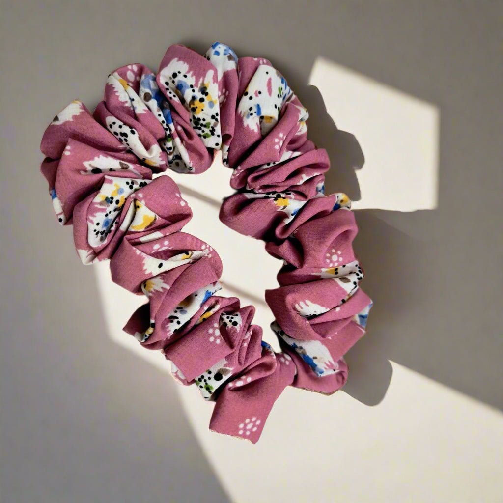 Gentle elastic hair rope for women in pink with white and blue floral patterns