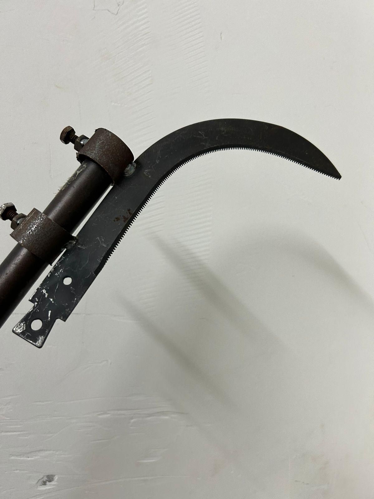 Durable grass sickle cutter head for efficient grass cutting and landscaping tasks
