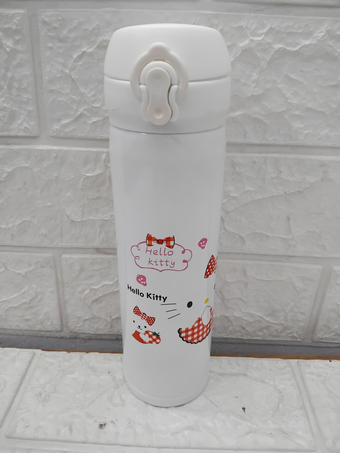 White SS insulated water bottle featuring Hello Kitty design stainless steel kitty water bottle