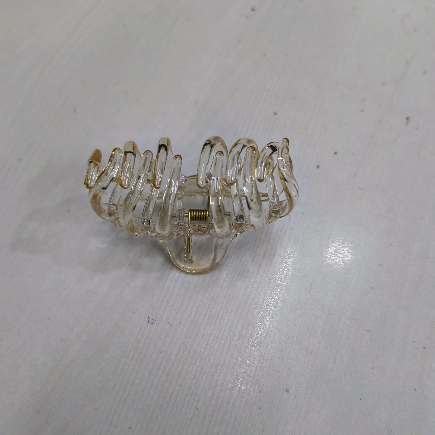 Large transparent claw clip for thick hair with strong spring grip