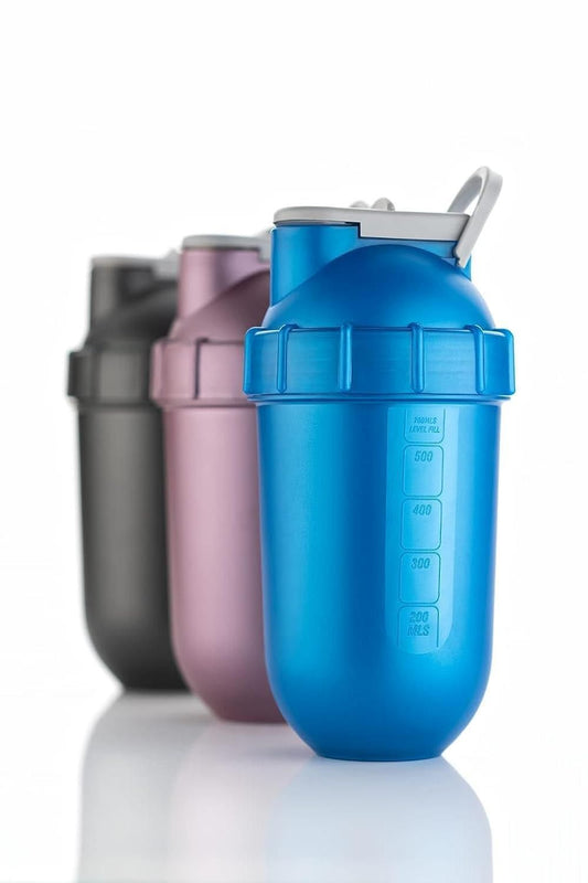 THE GIR FARMER leakproof workout shaker cup in blue with measurement markings and secure lid