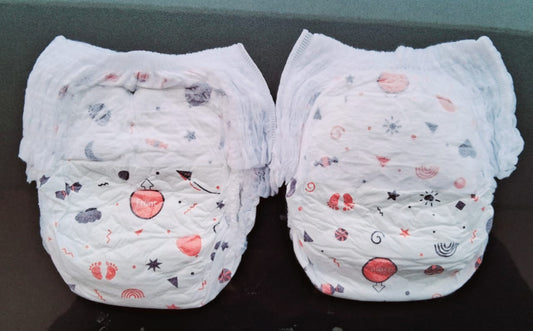 THE GIR FARMER natural disposable diapers for babies with colorful designs and soft material