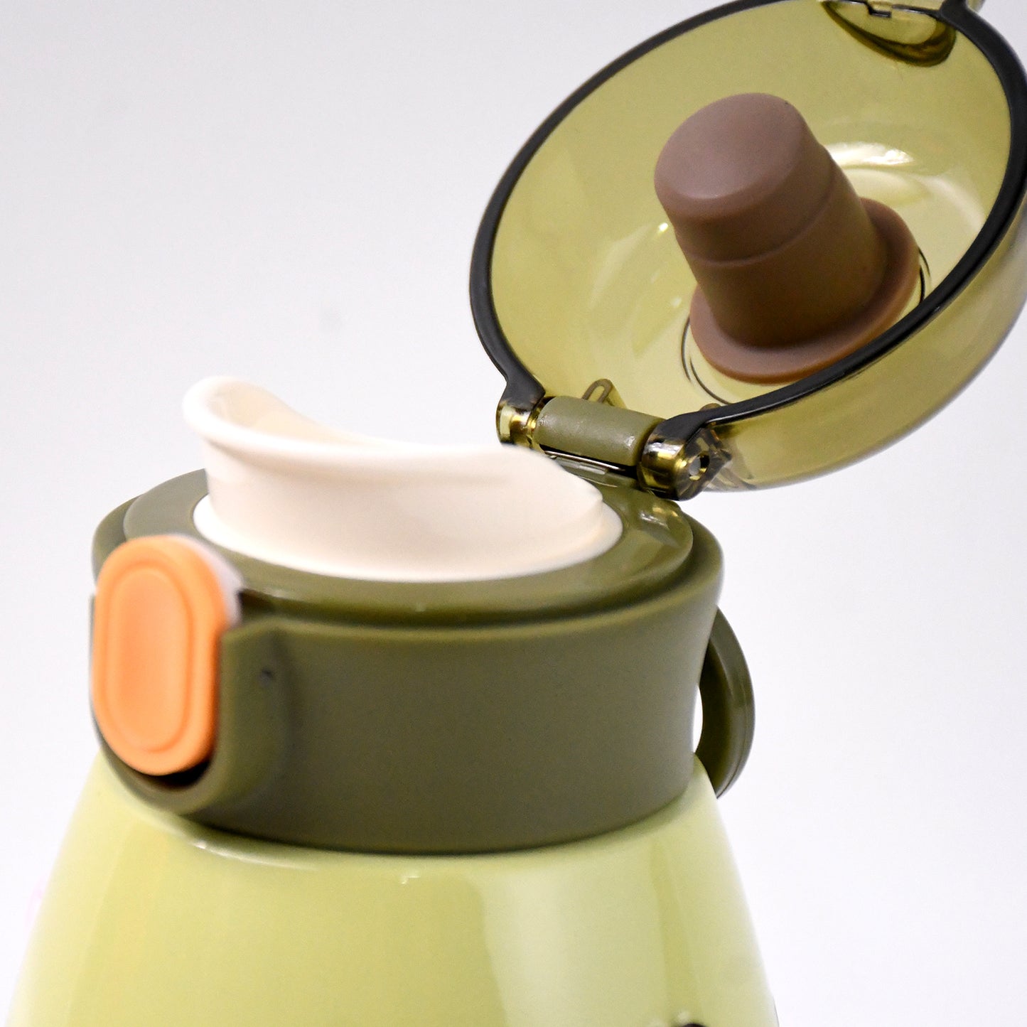 Wukusy vacuum insulation flask sports with a removable lid for easy pouring