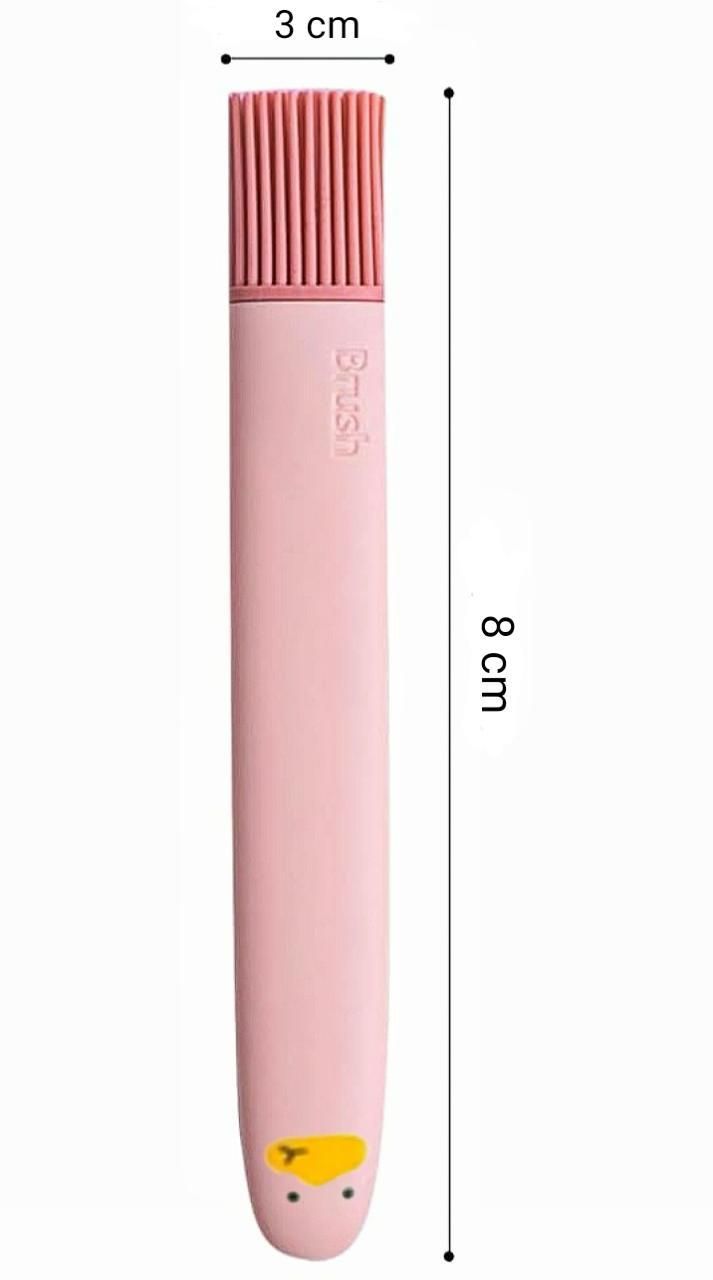 Pink silicone pastry brush from THE GIR FARMER measuring 8 cm long and 3 cm wide