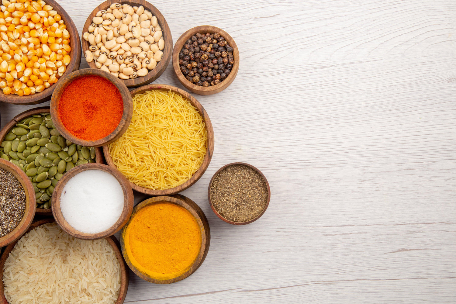 Variety of organic dals online displayed in bowls, showcasing healthy, nutritious pulses for balanced meals