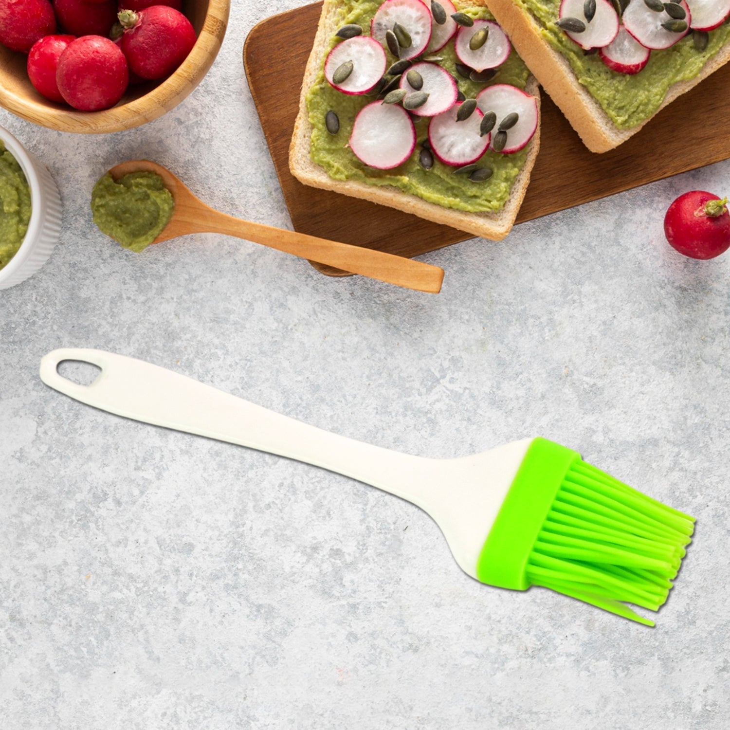 Silicone Kitchen Oil Spatula Brush with Handle Pastry / Cake Brush (17 cm / 1 Pc) Your Brand