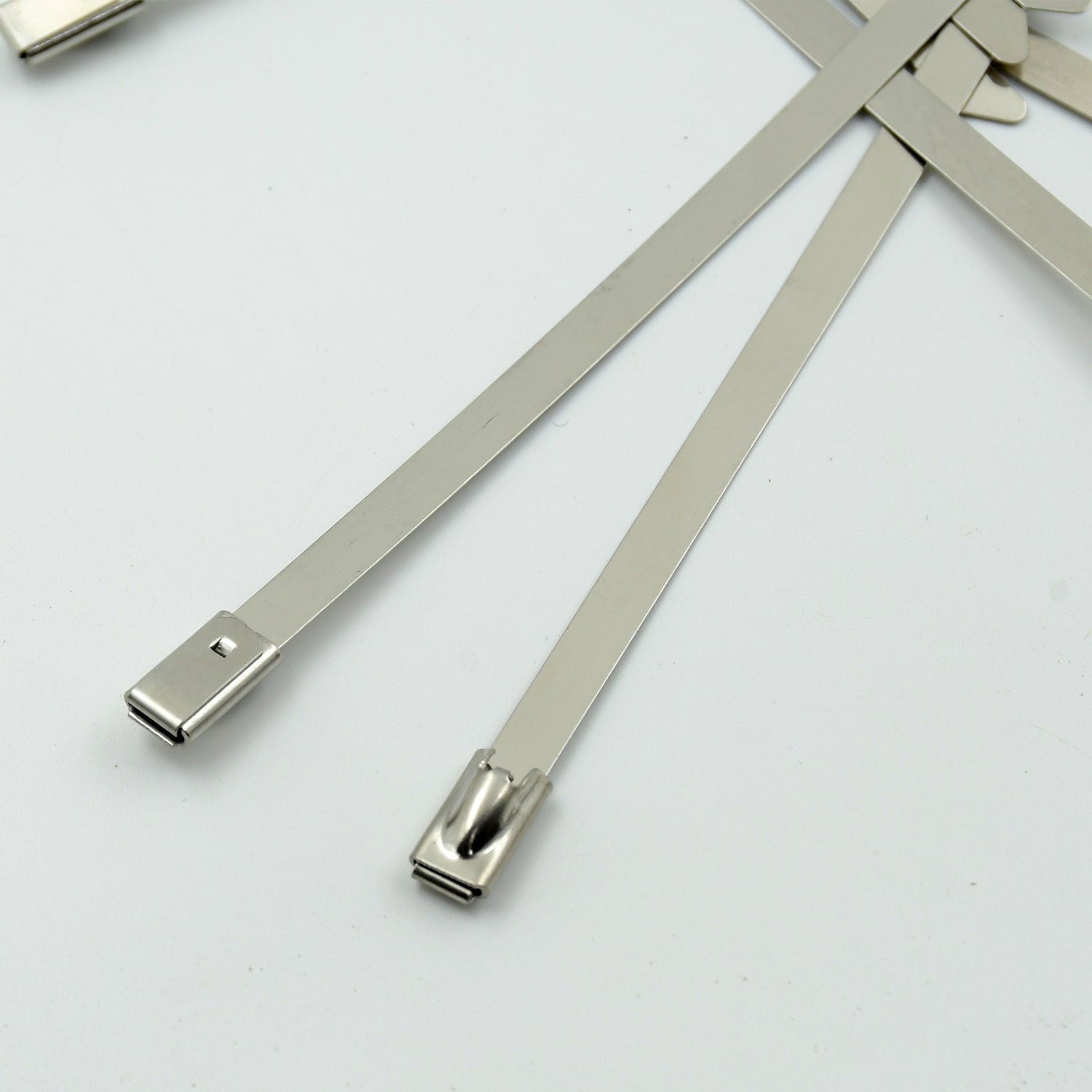 Stainless Steel Cable Ties for Solar & Home Use (100 Pc, 4.6x100mm) Your Brand