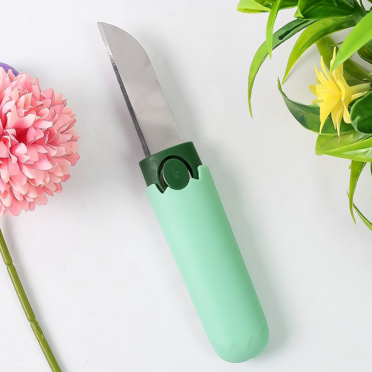 2-in-1 Multifunctional Knife & Sawtooth Peeler for Fruits and Vegetables Your Brand