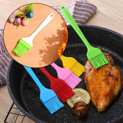 Silicone Kitchen Oil Spatula Brush with Handle Pastry / Cake Brush (17 cm / 1 Pc) Your Brand