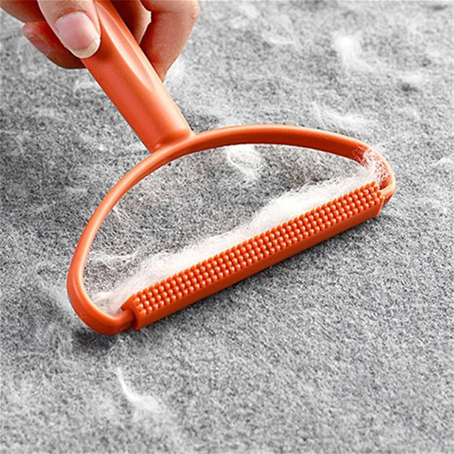 2-in-1 Portable Lint Remover – Long-Handle Brush & Sticky Roller for Clothes, Furniture & Carpets (1 Pc) Your Brand
