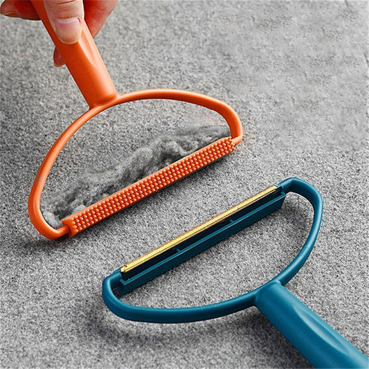 2-in-1 Portable Lint Remover – Long-Handle Brush & Sticky Roller for Clothes, Furniture & Carpets (1 Pc) Your Brand