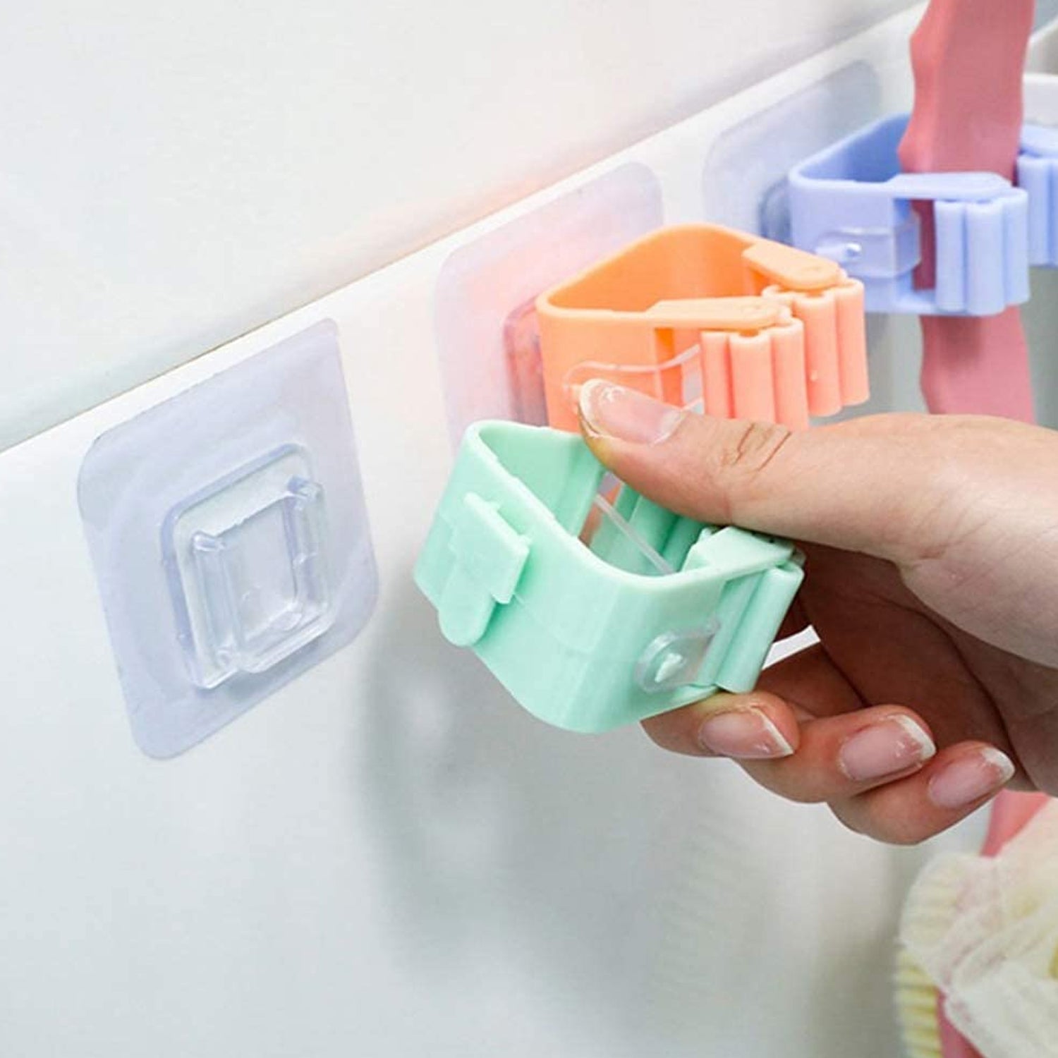 Broom Holder Wall Mounted, Mop and Broom Holder Broom Organizer Grip Clips, No Drilling, Wall Mounted Storage Rack Storage & Organization for Kitchen, Bathroom, Garden (1 Pc) Your Brand