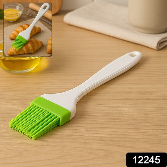 Silicone Kitchen Oil Spatula Brush with Handle Pastry / Cake Brush (17 cm / 1 Pc) Your Brand