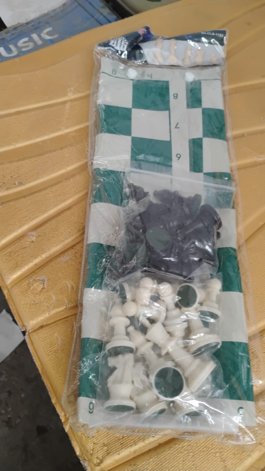 Big Premium Portable Chess Set Plastic Chess Pieces (1 Set) Your Brand