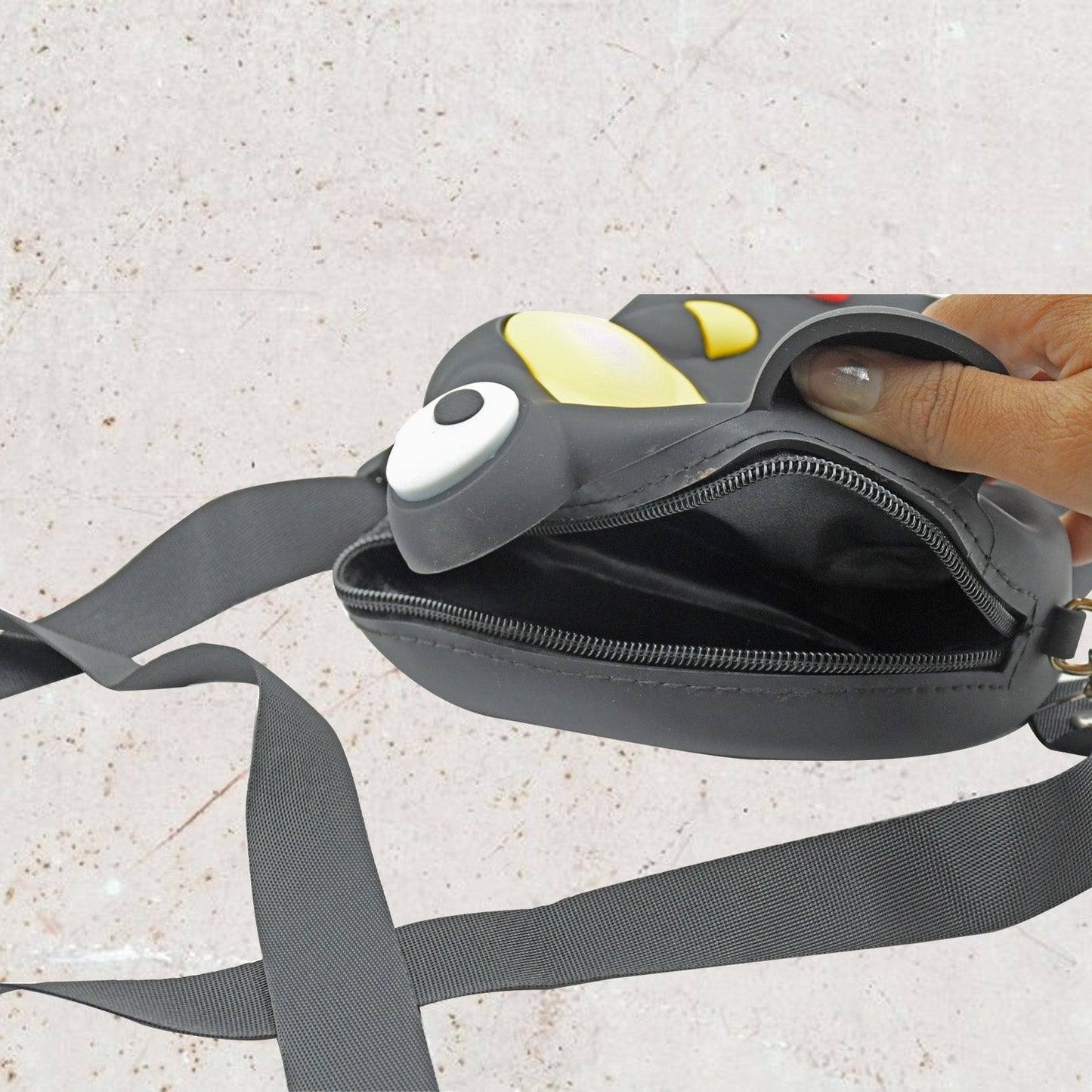 Cute Cartoon Girls' Backpack, Shoulder Bag /  Purse, Portable, Mini Silicone Handbag Girls, Children's Bag/Purse for Girls Women, Gift Girls Bag Accessories (1 Pc Mix Color ) Your Brand