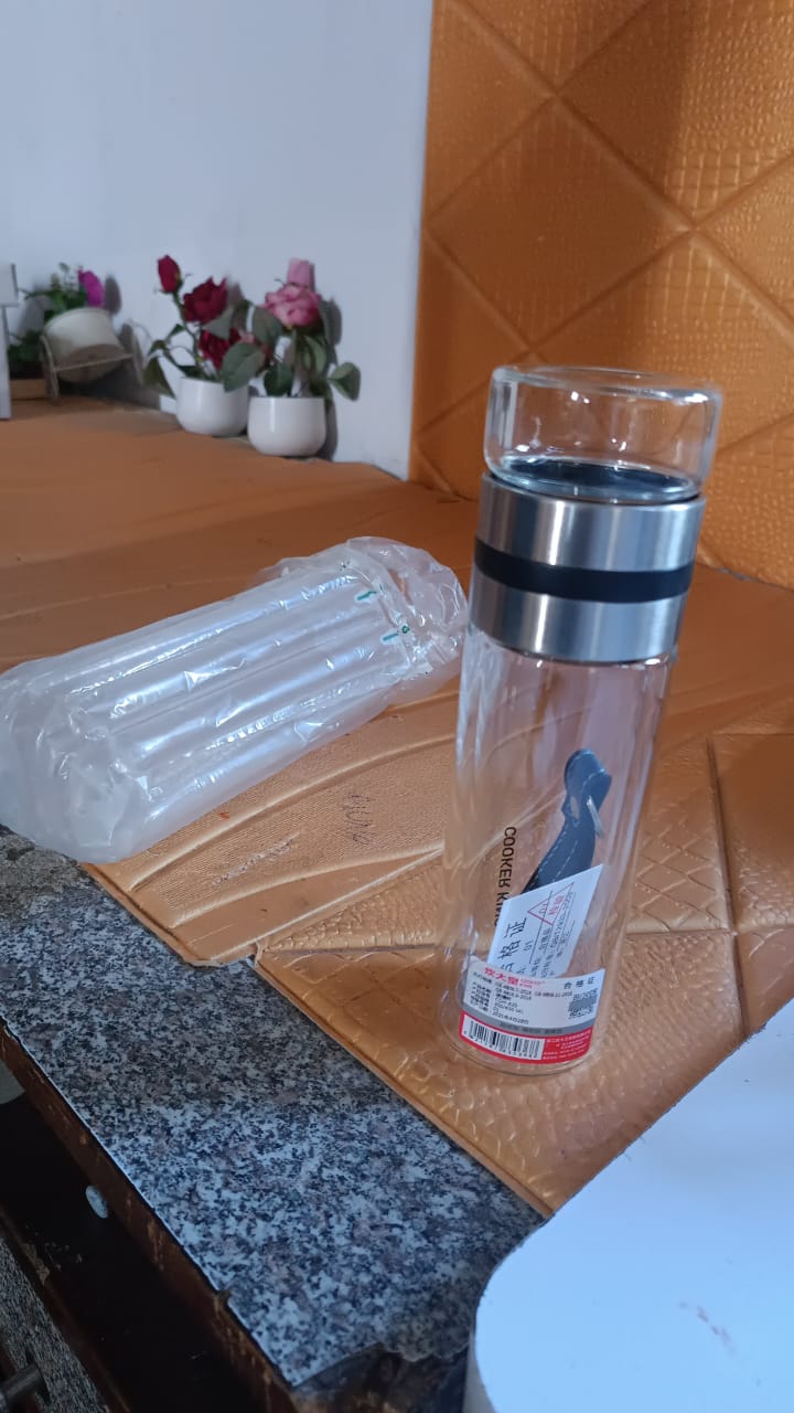 Glass Tea Infuser Bottle. Double Wall Outdoor sport Glass water bottle (550ml) Your Brand