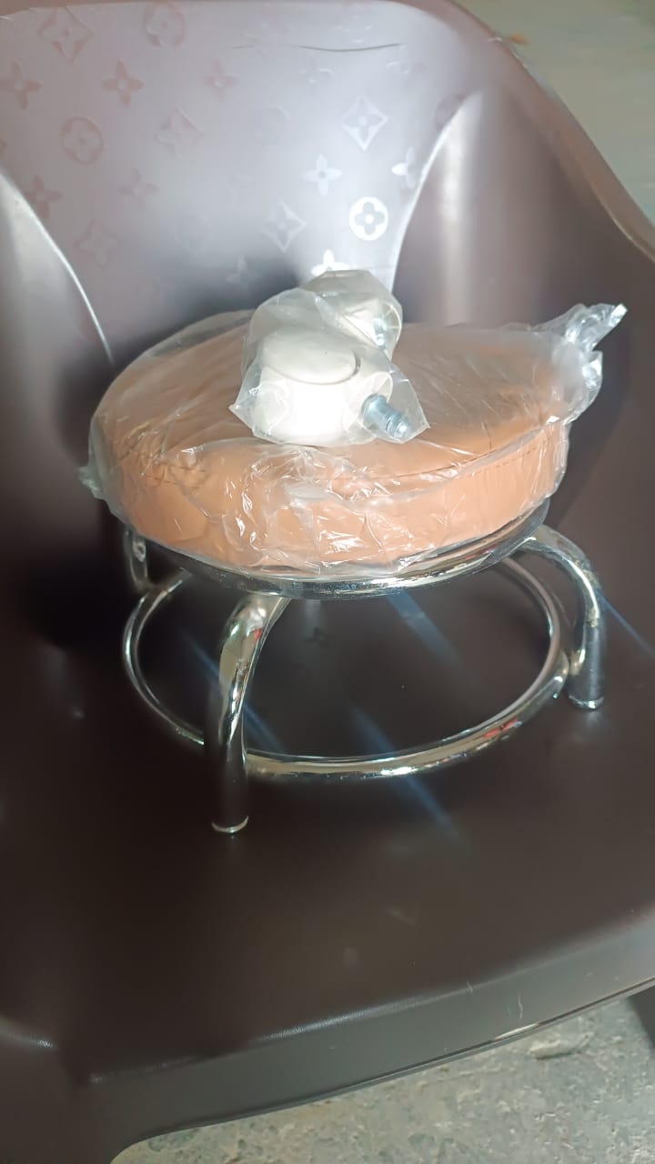 Heavy Duty Steel Base Round Rolling Stool with Wheels Pedicure Stool (1 pc) Your Brand